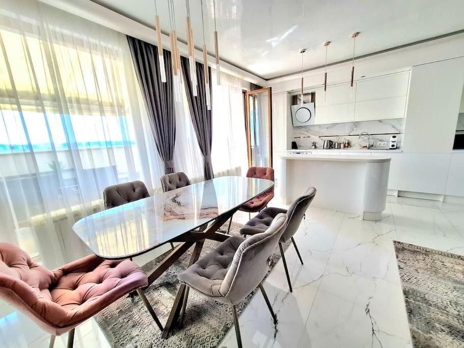 Spacious Prestige Penthouse Warna Exterior foto