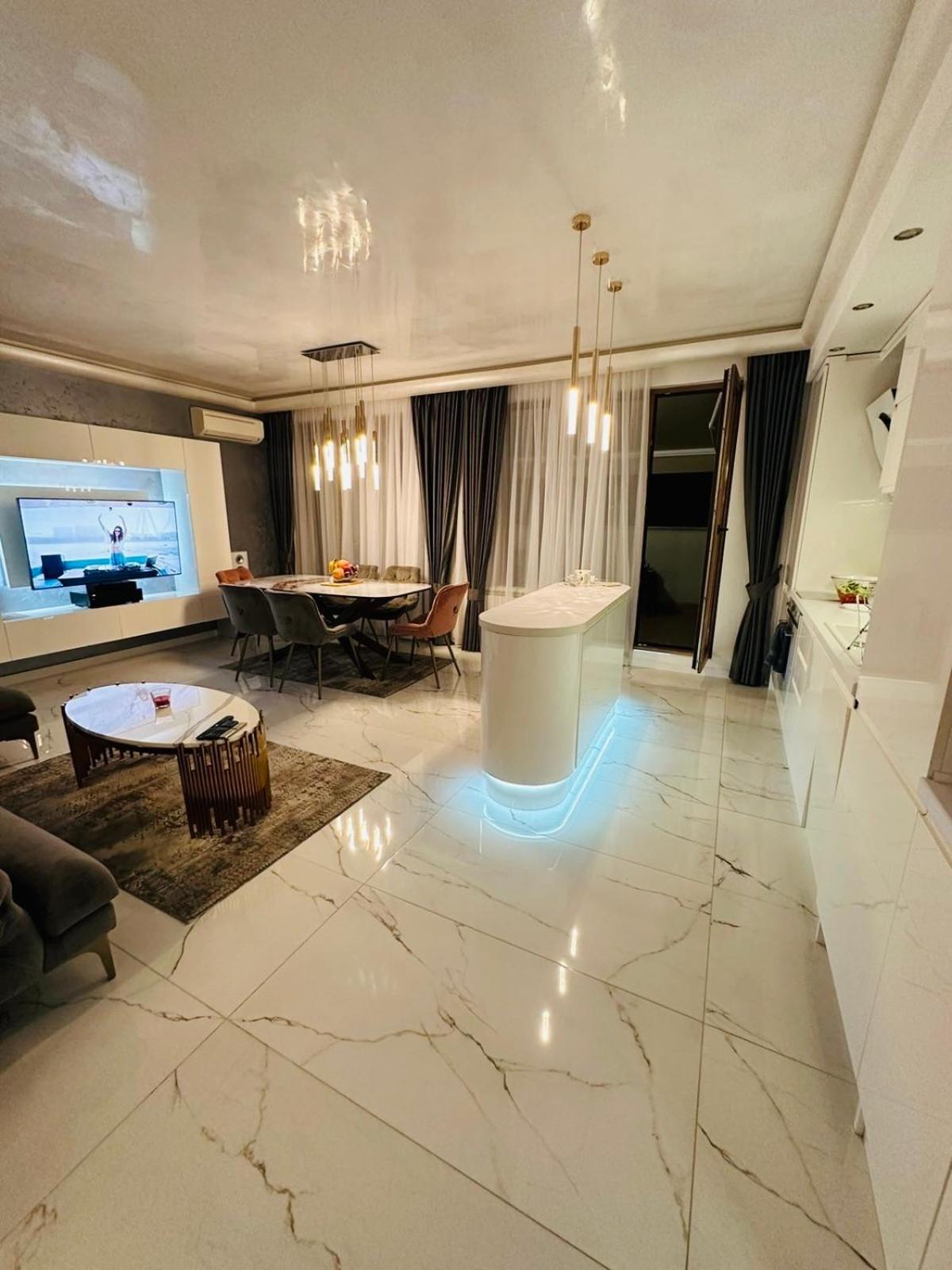 Spacious Prestige Penthouse Warna Exterior foto