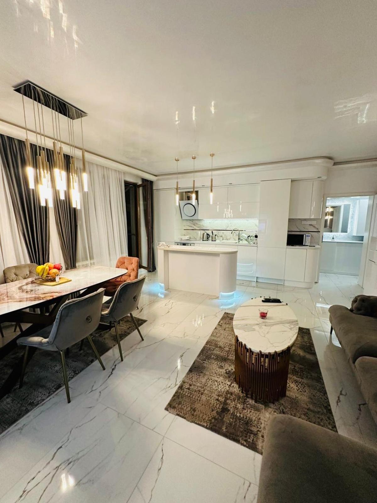 Spacious Prestige Penthouse Warna Exterior foto