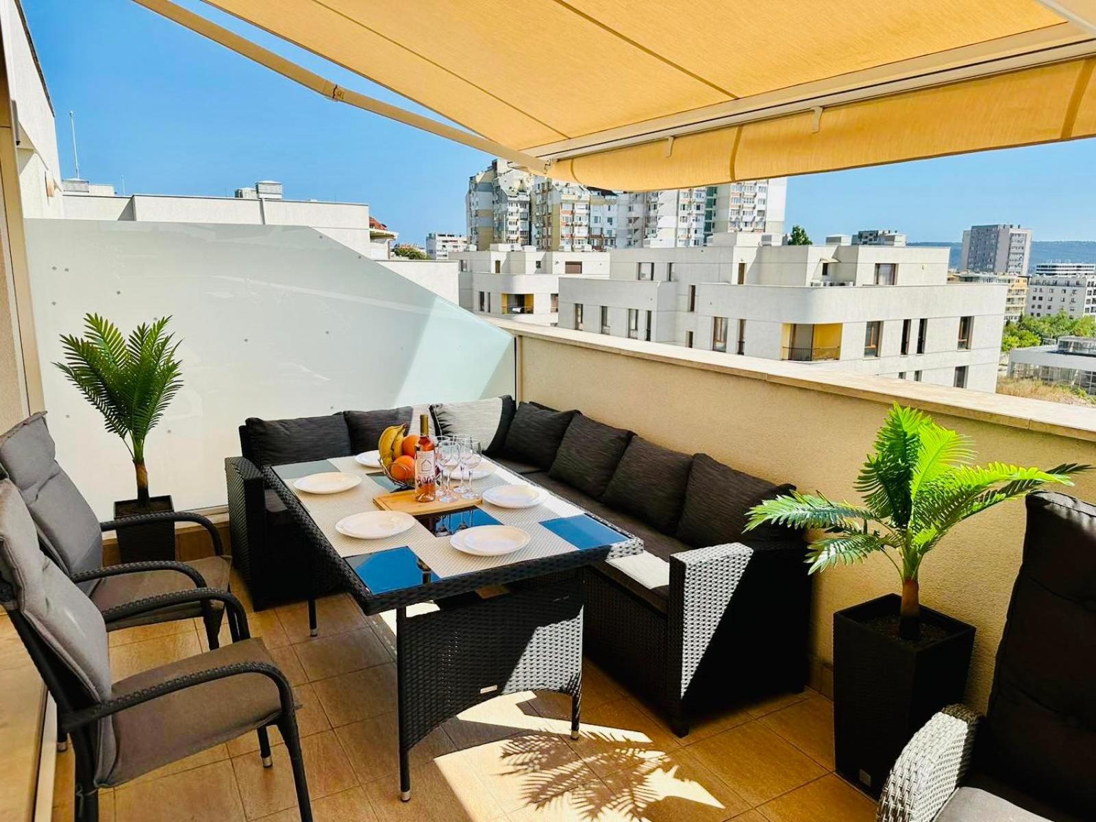 Spacious Prestige Penthouse Warna Exterior foto